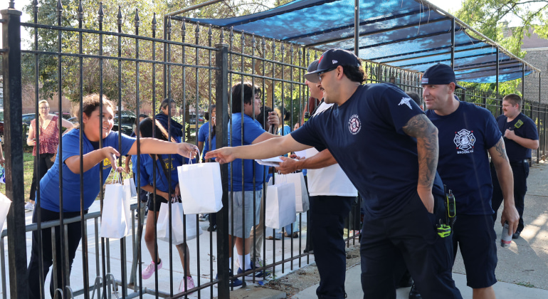 Neighbors Helping Heroes: A Day of Service in Pilsen
